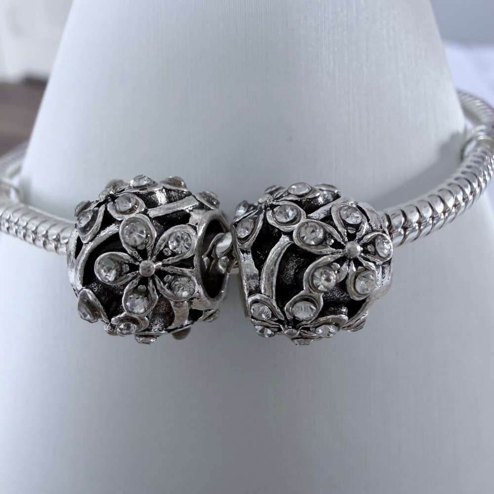 2 PCs Silver Bead Charm Fits Snake Chain Bracelet Floral Rhinestone Jewelry New - Picture 4 of 8